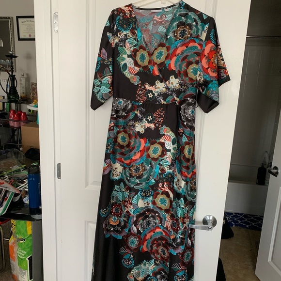 Dress - Picture 2 of 2